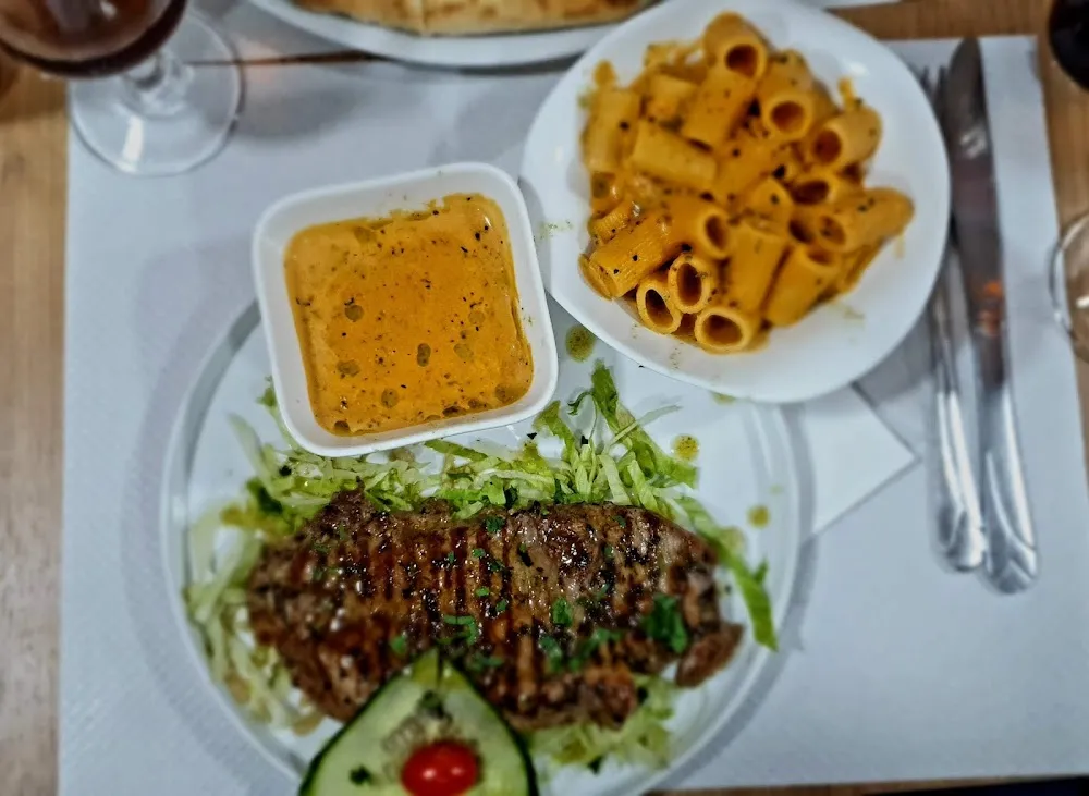 Entrecôte Accompagnement Pâtes Au Poivre